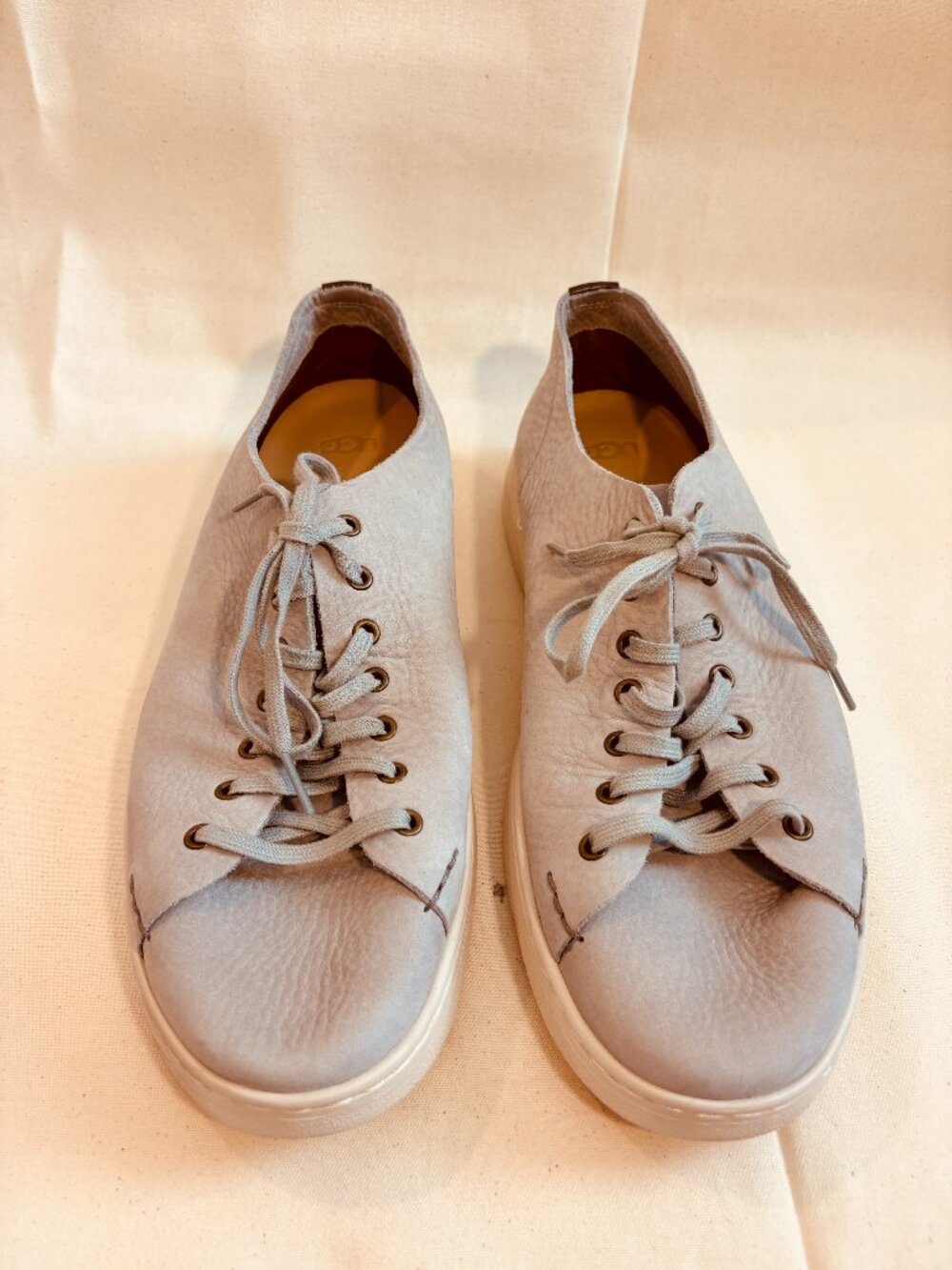 UGG Pismo Low Men’s Nubuck Leather Sneakers – Size 11